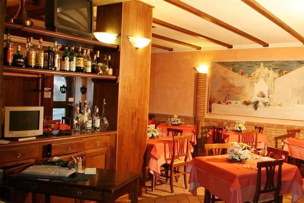 Hotel I Duchi Camerino Luaran gambar